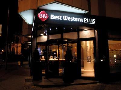 Western Regence Aken