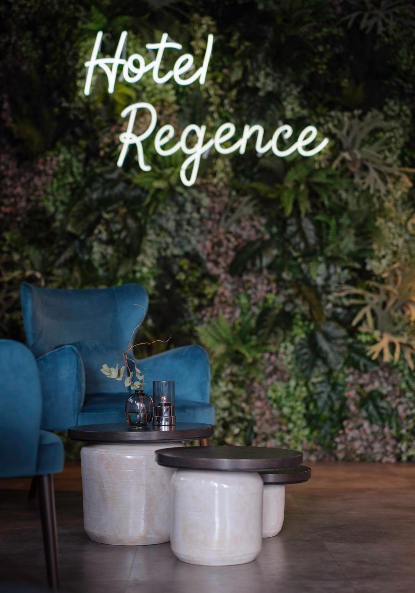 Western Regence 4*