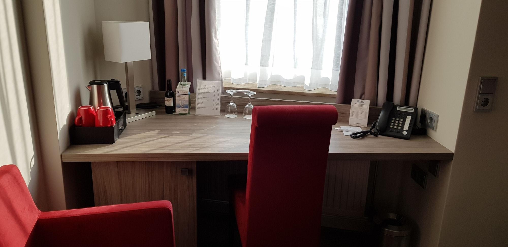 Western Regence Hotel
